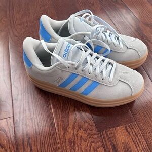 Adidas Women's Light Gray and Sky Blue Sneakers